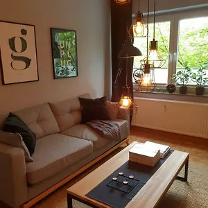 https://stylisch-gemutliche-70qm-im-zentralen-d-derendorf.topcolognehotels.com